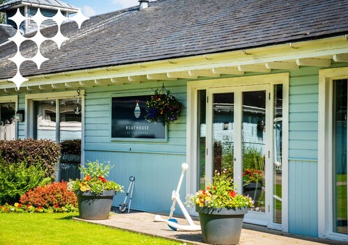 2 days in London & Xmas week at Scotland’s Cameron House (Dec 20-29)