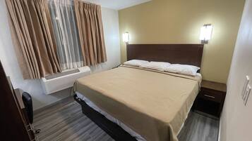 Deluxe Single Room, 1 Bedroom | Premium bedding, down comforters, desk, laptop workspace