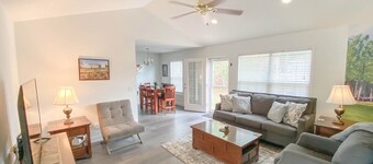 Pinehurst FORE-Bedroom Ranch with Golf Garage & Fenced Large Yard