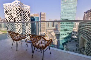 Room - 2Bed Balcony & Parking Dubai by Opulent (Dubai)