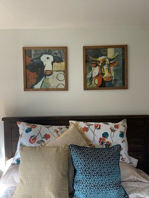 2 habitaciones, tabla de planchar con plancha y wifi gratis 