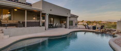 Udendørs pool, opvarmet pool