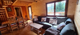 Lake view chalet