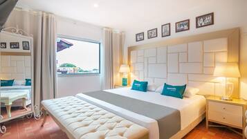 Hypo-allergenic bedding, free WiFi, bed sheets