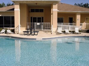 Outdoor pool, a heated pool - 2 Miles to Disney, 4br/3ba condo with lake view (Kissimmee)