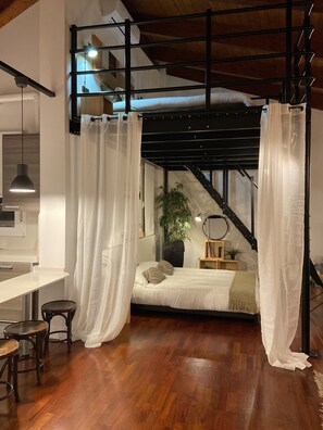 1 dormitorio, tabla de planchar con plancha, wifi gratis y ropa de cama