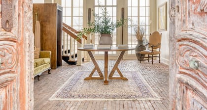 River House by AvantStay | Historic & Secluded Estate on the Hudson River w/Pool