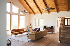 Smart TV, fireplace, DVD player, music library
