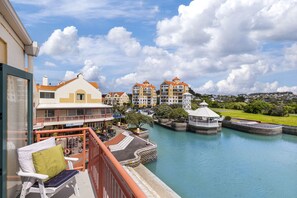 Property grounds - Harbourside Haven - Whangaparāoa Studio Apartment (Gulf Harbour)