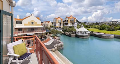 Harbourside Haven - Whangaparāoa Studio Apartment