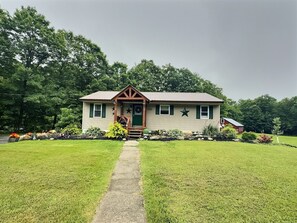 Exterior - The Perfect Private Escape (Lorraine)