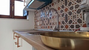 冰箱、微波炉、炉灶、茶具/咖啡用具