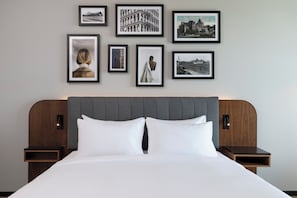Literie hypoallergénique, minibar, coffres-forts dans les chambres