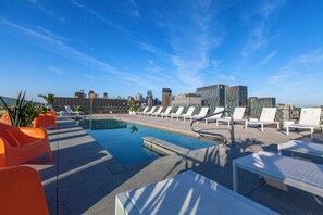 Alberca al aire libre 