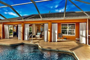Piscine extérieure, piscine chauffée