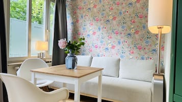 標準公寓, 私人浴室 (Apartment)