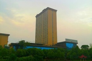 Ngoại thất