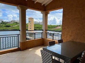 Outdoor dining - Lovely 1 bedroom condo - Pool, Gym, Tennis Courts (Sint Maarten)