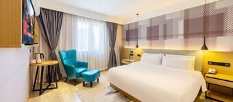 Moli Hotel (Guangzhou Yongqingfang Zhongshan 8th Road Subway Station)