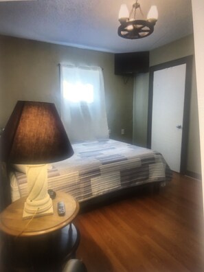 1 Schlafzimmer, WLAN, Bettwäsche