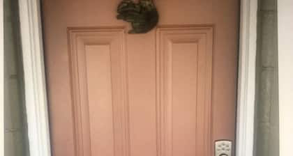 The Squirrels Nest in the quaint village of Aurora