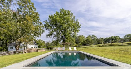 Peaceful Light-Filled Guesthouse 1 Hour From NYC