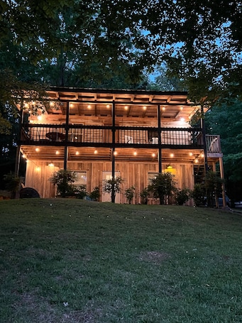 Exterior. Cabin B at Smith Lake Alabama Cabins
