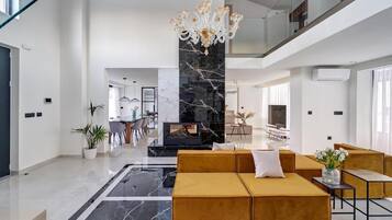 Smart TV, chimenea, Netflix, servicios de streaming