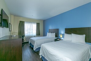 Desk, laptop workspace, blackout curtains, iron/ironing board - Ozone Inn & Suites (Ozone Park)