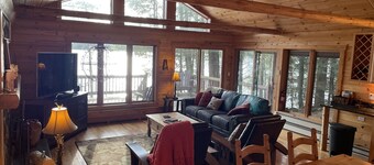 Lakefront Hemlock house on 3 acres, 5-Bdrm retreat on private lake, near casino