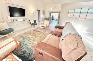 Smart TV, DVD player