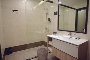 Bathroom - Tomato Hotel (Dongguan)