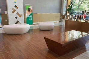 Lobby - Tomato Hotel (Dongguan)
