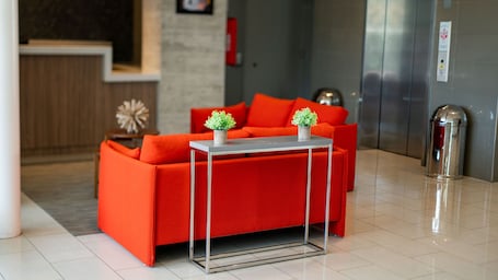 Reception. Royal Delonix Hotel