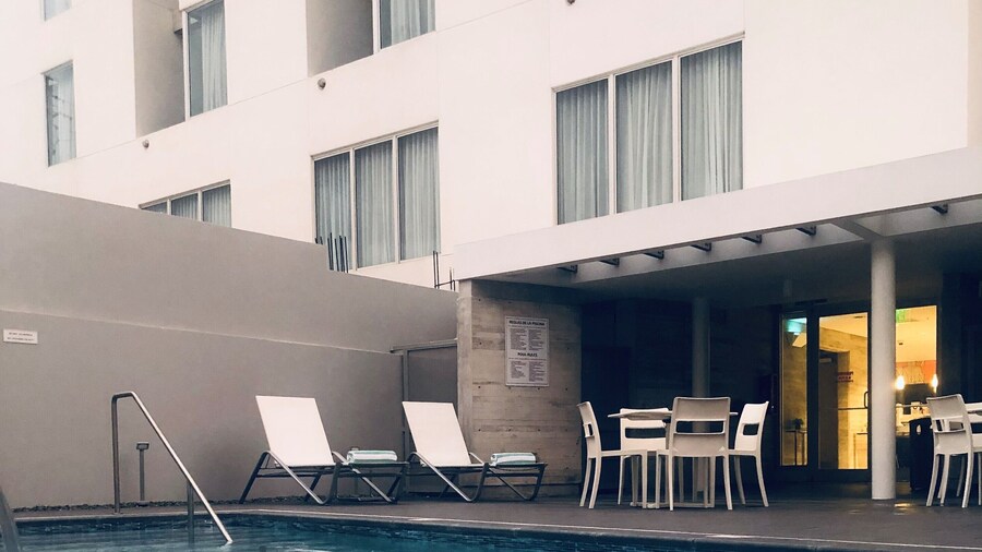 Royal Delonix Hotel