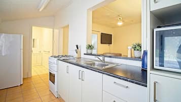 Microwave, oven, toaster, cookware/dishes/utensils