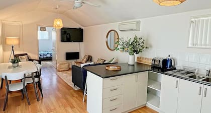 Sea Salt Apartment 3 ~ Short walk to beach! Free WiFi! newly decorated!