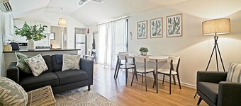 Sea Salt Apartment 3 ~ Short walk to beach! Free WiFi! newly decorated!