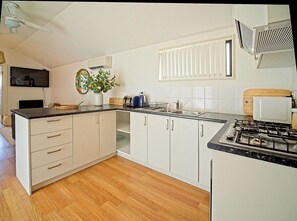 Microwave, oven, toaster, cookware/dishes/utensils