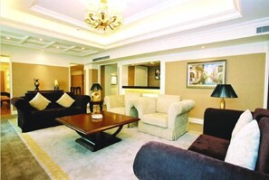 Room - Family Portrait Grand Hotel (Guidong)