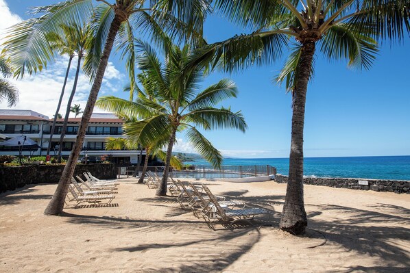 Una playa cerca, toallas de playa