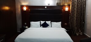 Presidential Twin Room, 1 Bedroom, Pool View