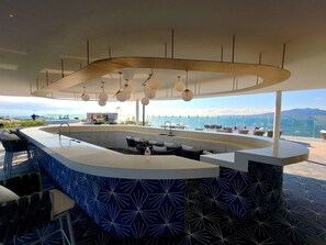 Bar (en la propiedad)