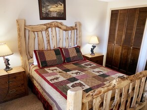 3 habitaciones, tabla de planchar con plancha, cuna de viaje y wifi