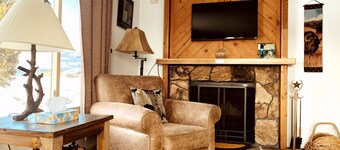 Quiet - Comfortable - Clean - Accommodation for 4 - Only minutes from YNP