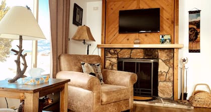 Quiet - Comfortable - Clean - Accommodation for 4 - Only minutes from YNP