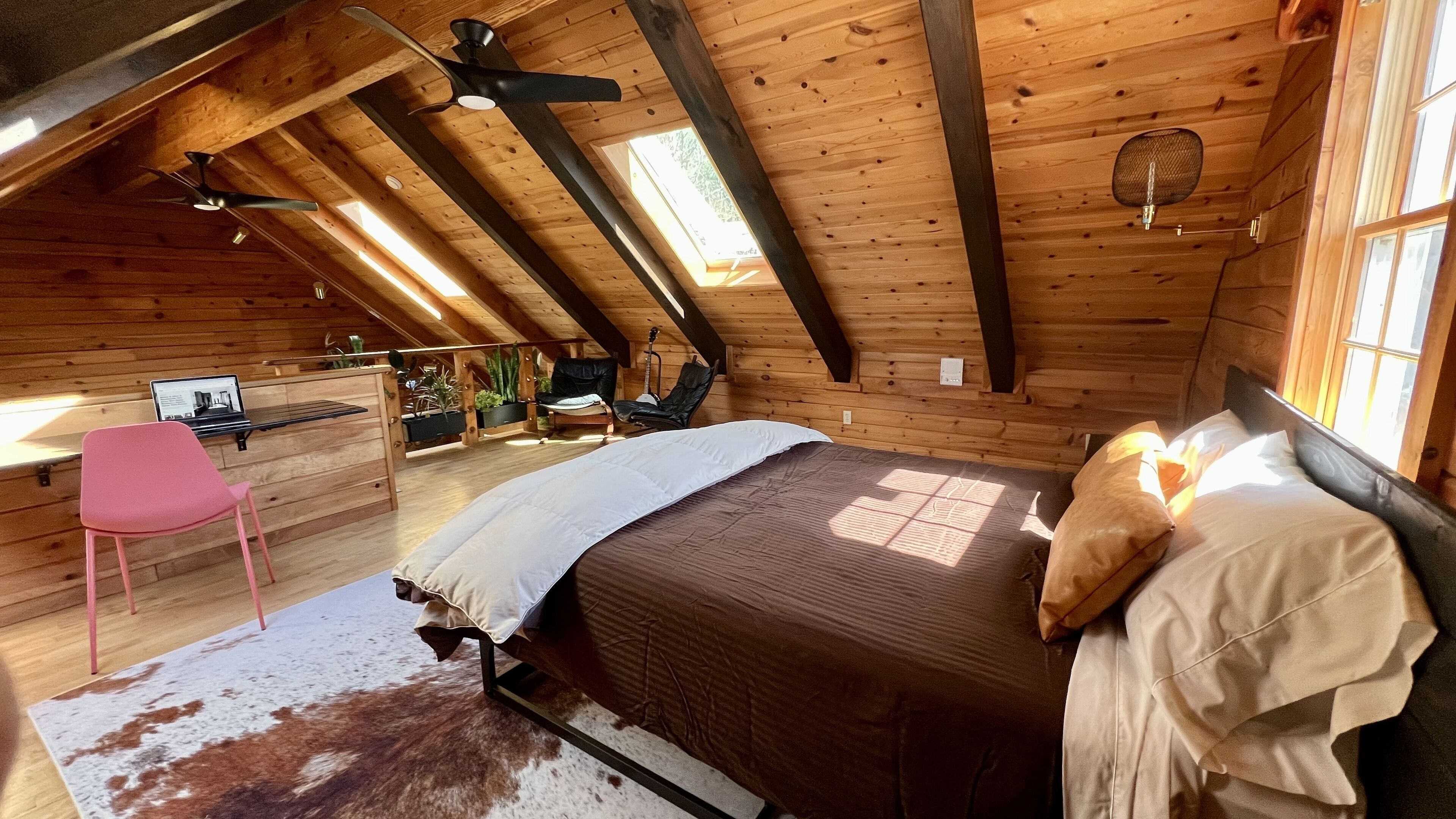 3 bedrooms, desk, free WiFi, bed sheets