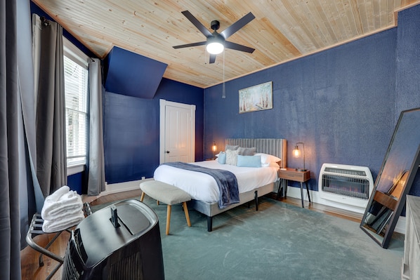 1 bedroom, iron/ironing board, Internet, bed sheets