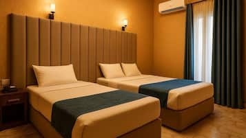 Phòng đôi hoặc 2 giường đơn Superior | Bàn