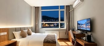 Lutong Hotel